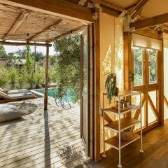 Custom-glamping-tent-by-glamphouse-triangle-barta-tents-4